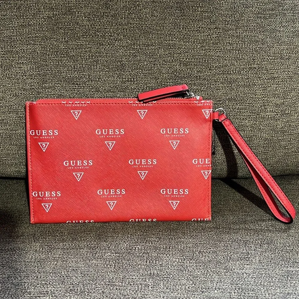 New Guess Wristlet Signature Logo in Red